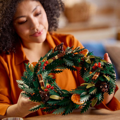 LEGO® Icons - 10340 Wreath-Making Kit and Holiday Garland
