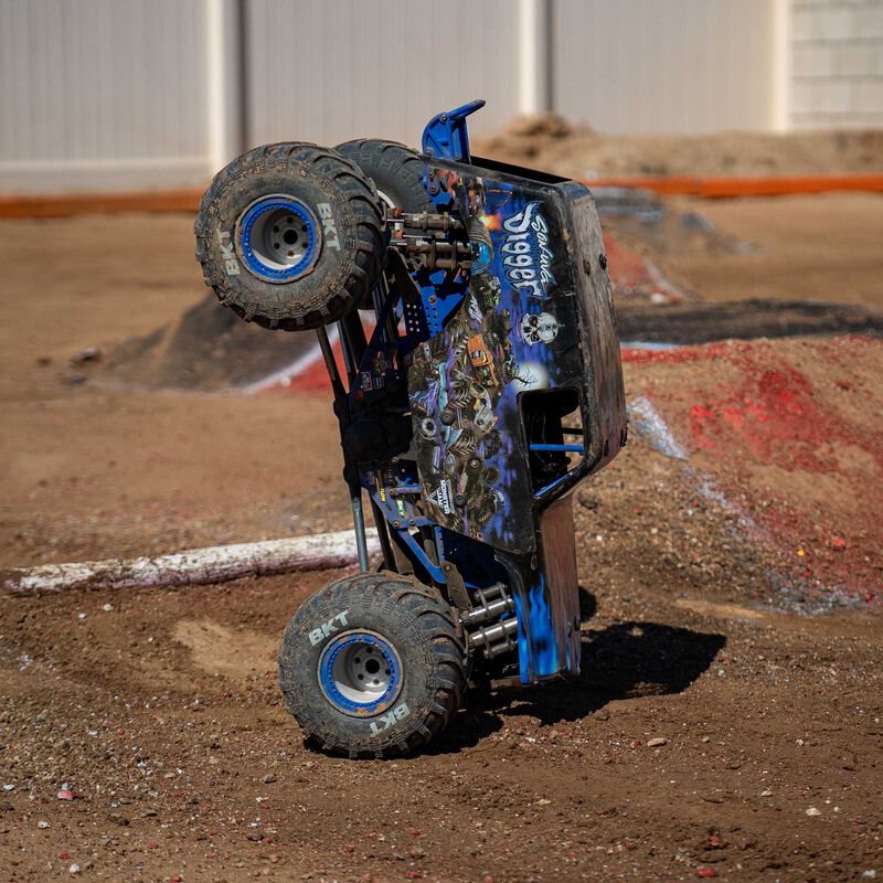 1/8 LMT 2.0 4X4 Solid Axle Brushless Monster Truck RTR