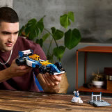 LEGO® Icons - 10353 Williams Racing FW14B & Nigel Mansell