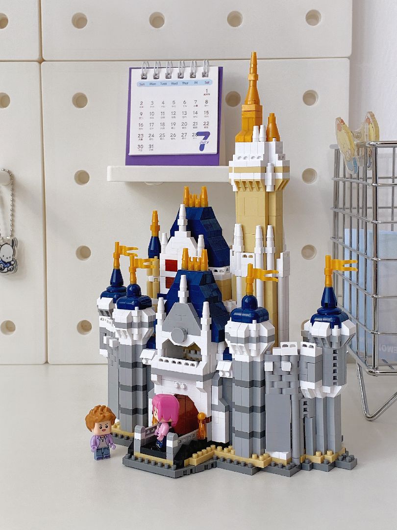 KOCO Castle Collection - 04017 - Dreamy castle