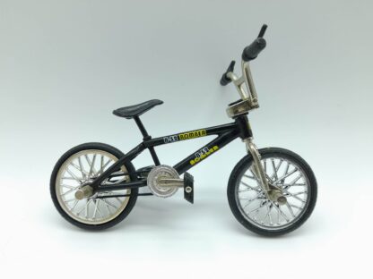 BMX style bike 1/10 scale