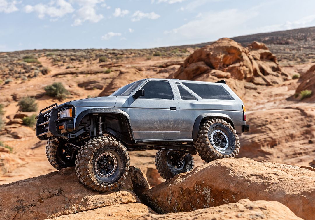 Traxxas 1/10 TRX4 Nissan Pathfinder SE-V6 3S 4x4 RTR