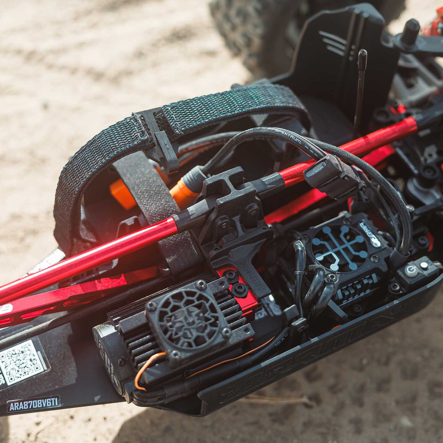 1/8 KRATON 6S EXB 4X4 RTR Brushless Speed Truck, BLACK (Clipless)