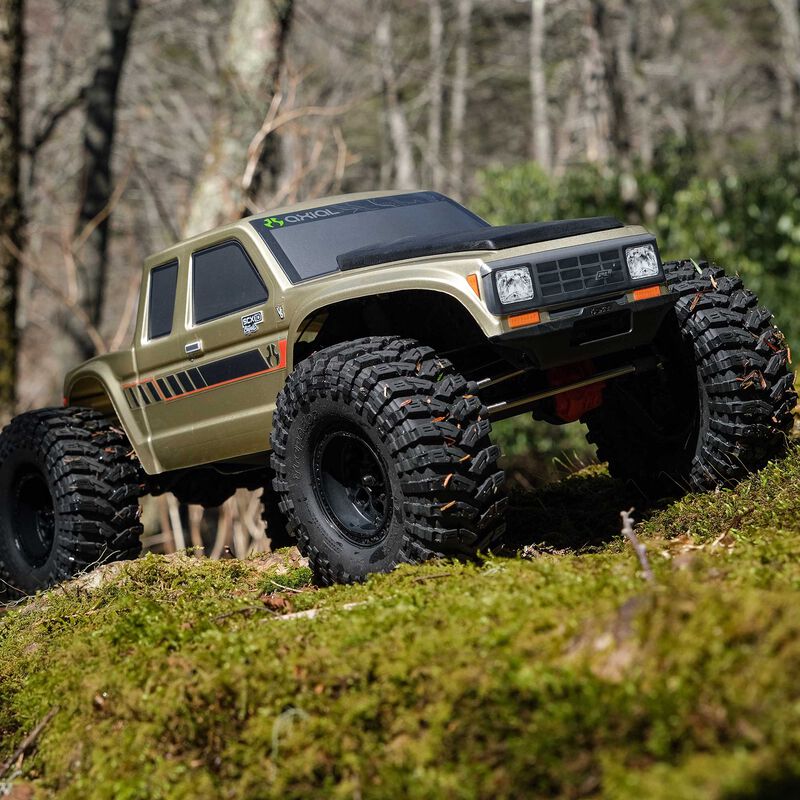 1/10 SCX10 III Coyote 4X4 RTR Rock Crawler (Battery & Charger Included), Gold