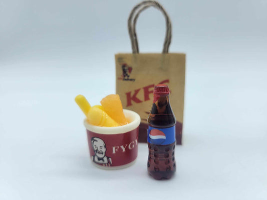 Ensemble liqueur, seau poulet/pain/maïs et sac de papier 1/10