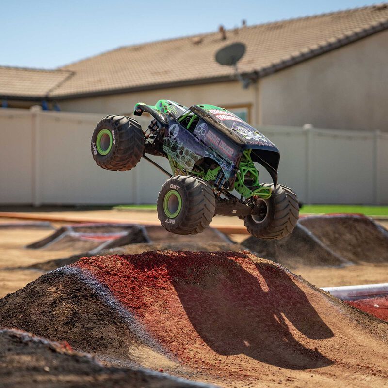 1/8 LMT 2.0 4X4 Solid Axle Brushless Monster Truck RTR