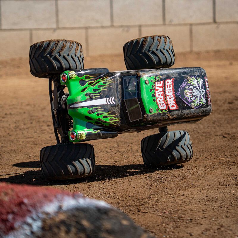 1/8 LMT 2.0 4X4 Solid Axle Brushless Monster Truck RTR