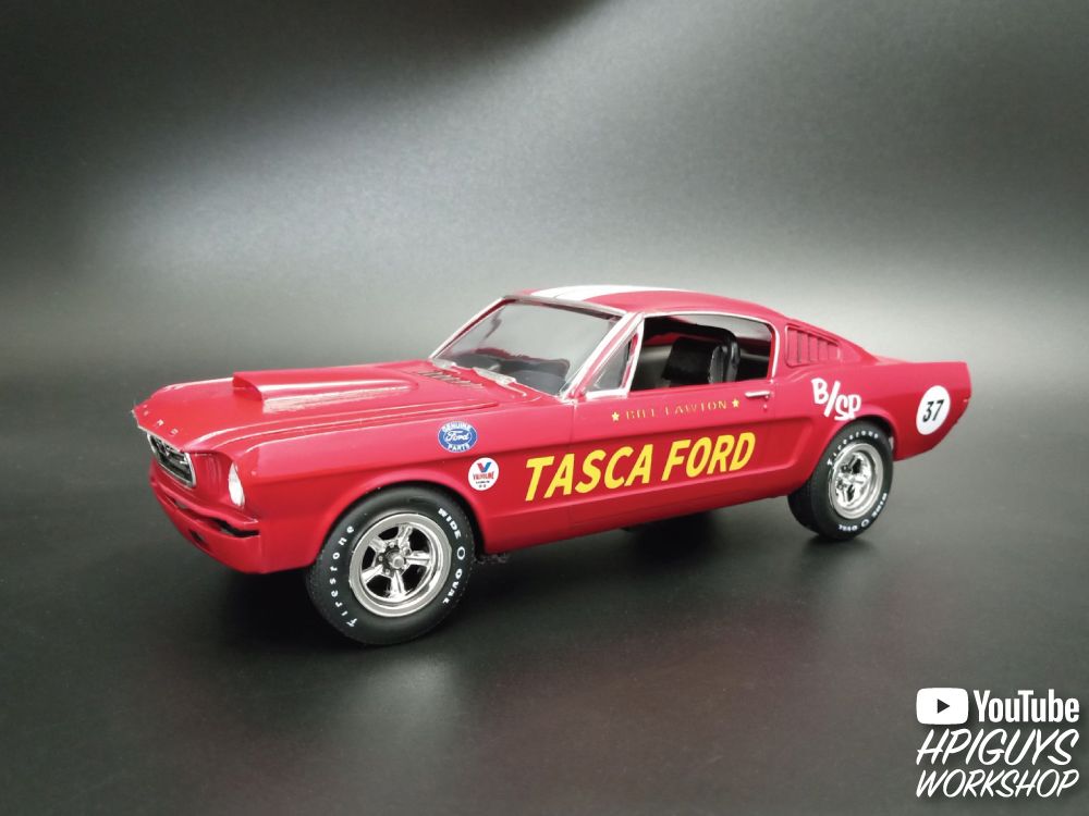 AMT 1966 Ford Mustang Fastback 2+2 1/25 Model Kit