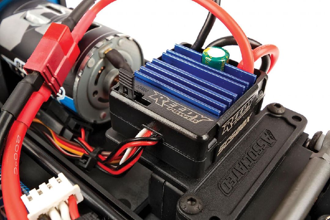 Team Associated 1/10 Apex2 Sport Nissan Z 4x4 RTR Lipo Combo - Red