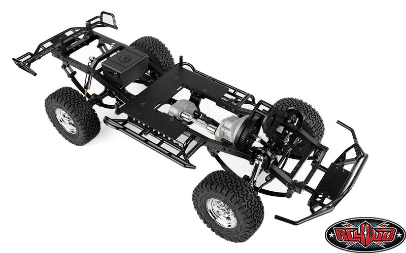 RC4WD 1/10 Trail Finder 2 Truck Kit w/1982 Toyota Body
