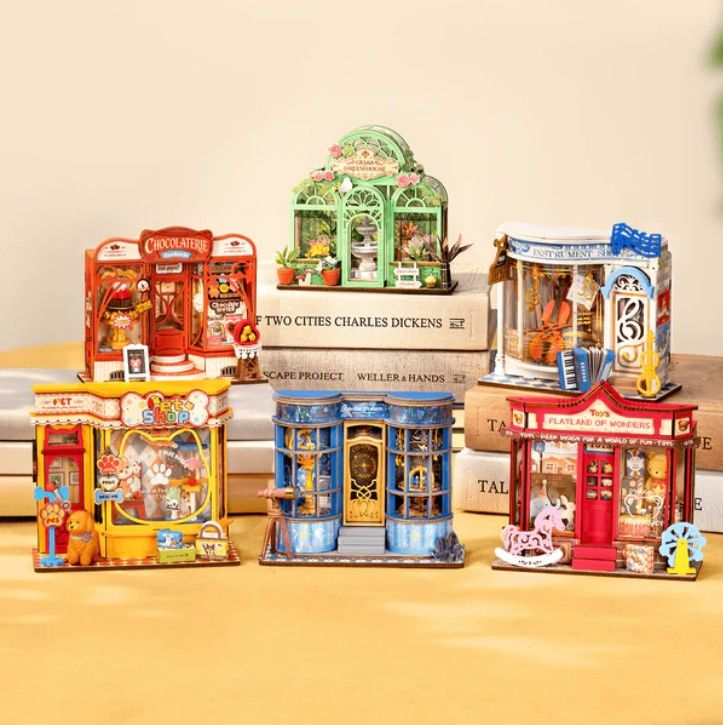 Rolife Melody Instrument Shop DIY Miniature House Kit