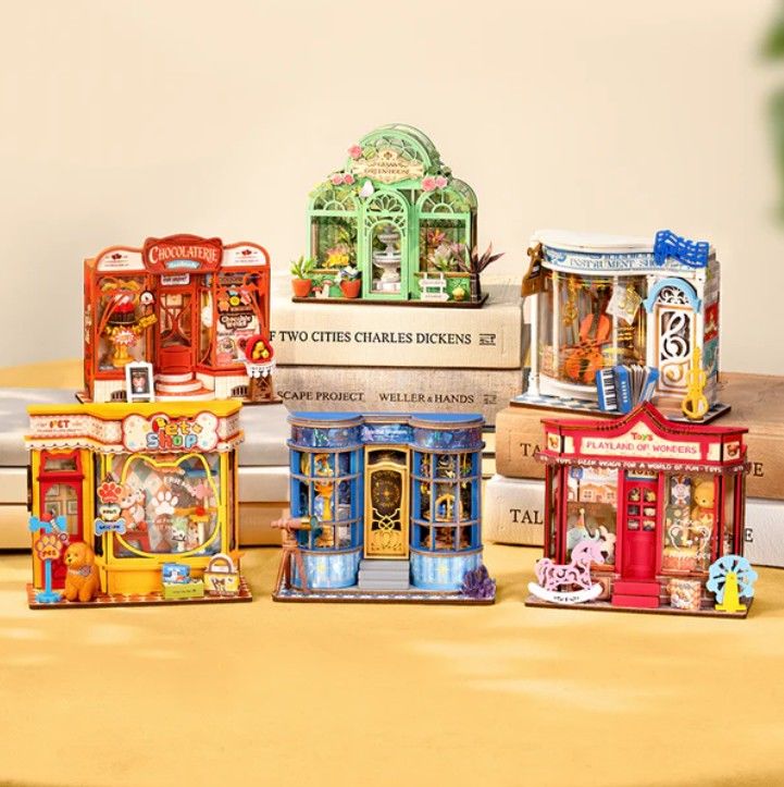 Rolife Magic Astronomy Shop DIY Miniature House Kit