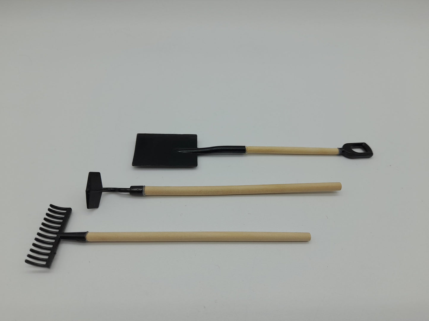 Ensemble de Pelle/Pioche et Râteau 1/10