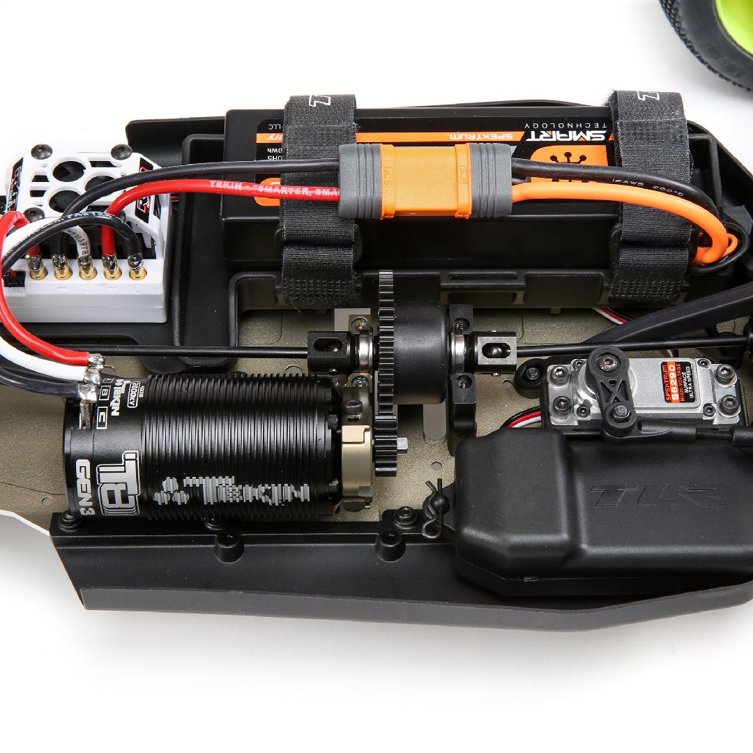 TLR 1/8 8IGHT XT/XTE Nitro/Electric Truggy 4X4 Race Kit