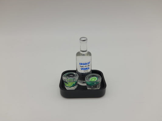 Ensemble de (1) Bouteille Vodka et (2) verres 1/10