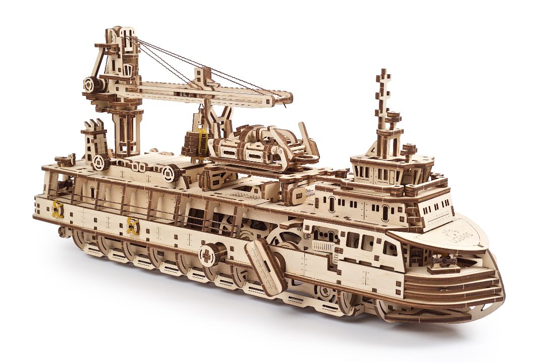 UGears Research Vessel   575 pieces